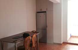 Apartament de inchiriat, 2 camere, 60 mp, Bulevardul Decebal 