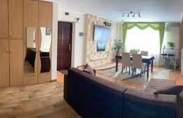 Apartament de 3 camere, 80 mp, decomandat, într-o zonă ușor accesibilă