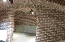 Casă de vanzare, 130 mp utili, teren de 150 mp, ultracentral!