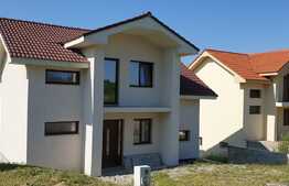 Casă pe deal, 170 mp, teren de 635 mp, priveliște panoramică!