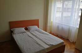  Apartament de vanzare cu 3 camere, 100 mp, in zona Ultracentrala!