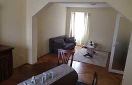  Apartament de vanzare cu 3 camere, 100 mp, in zona Ultracentrala!