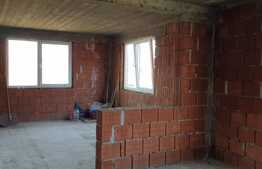 Casă - Cartierul Tineretului