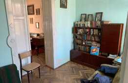 Casă de 169 mp utili, 327 mp teren, zona centrală Oradea