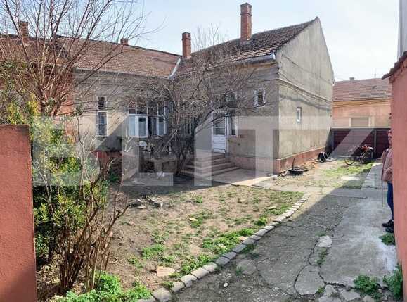Casa de vânzare 3 camere Central - 68126CV | BLITZ Oradea | Poza1