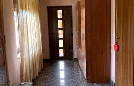 Casă spațioasă cu grădină în zona Nufărul 2 ,180 mp utili, teren de 500 mp