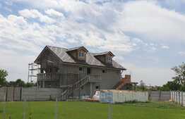 Pensiune în apropriere de Centura Oradea, 360 mp utili, 2600 mp teren