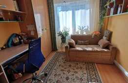 Apartament de 4 camere, 76,5 mp, parcare, zona Nufarul!