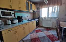 Apartament de 4 camere, 76,5 mp, parcare, zona Nufarul!