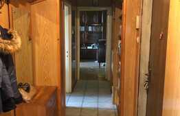 Apartament de 3 camere, 70 mp, decomandat, zonă de interes!