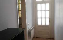 Apartament de 2 camere la casa in zona Doja