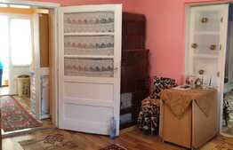 Casă de 3 camere, 506 mp teren în Ioșia!