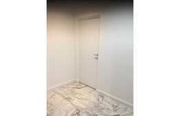 Apartament la casa, curte comuna, 48 mp, zona magazinului Crisul!