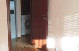 Apartament de 3 camere, tip PB, decomandat, etaj 3, parcare, zona Rogerius!