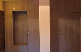 Apartament de 3 camere, tip PB, decomandat, etaj 3, parcare, zona Rogerius!