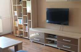 Apartament de 3 camere, tip PB, decomandat, etaj 3, parcare, zona Rogerius!