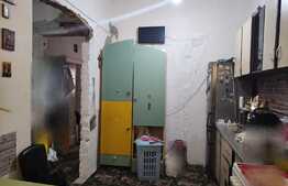 Casa de 65 mp utili, zona Decebal