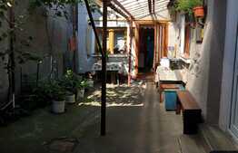 Casă de 90 mp și curte de 317 mp lângă Lotus