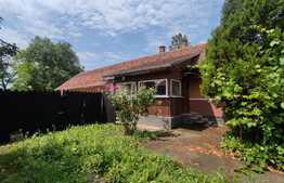 Casa in Ungaria, teren de 1438 mp