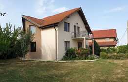 Casă cu 3 dormitoare Nufărul - Sînmartin