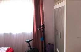 Apartament de 4 camere, spațios și confortabil, decomandat, etaj 1,într-o zonă cu numeroase facilități