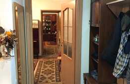 Apartament de 3 camere, semidecomandat, confortabil, situat într-o zonă liniștită