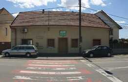 Casă cu teren de 846 mp în Episcopia