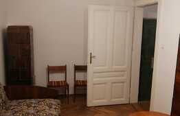 Locatie Inedita! Apartament de vanzare cu 2 camere la CASA!