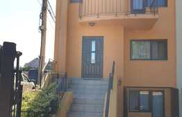 Casă de 4 camere în centru, Sînmartin