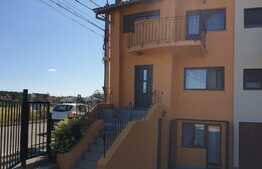 Casă de 4 camere în centru, Sînmartin