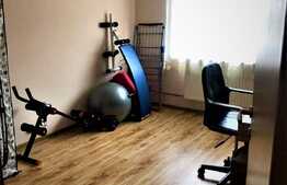 Apartament de 3 camere, decomandat, spatios si luminos!