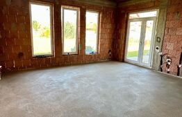 Casă la roșu 7 camere 280 mp, 1000 mp teren în zona Episcopia