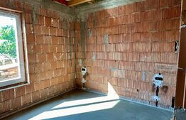 Casă la roșu 7 camere 280 mp, 1000 mp teren în zona Episcopia