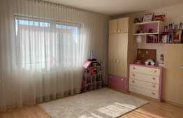 Casă cu etaj, zona Grigorescu, 274 mp utili, teren de 490 mp