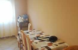 Apartament de 3 camere , in zona Rogerius 