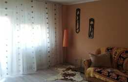 Apartament de 3 camere , in zona Rogerius 