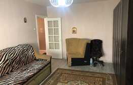 Apartament de 2 camere,decomandat, etaj 2, 60 mp utili, spațios în zona Decebal