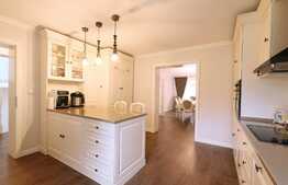 Casă de 3 dormitoare, Subcetate, zona Ultracentrala!