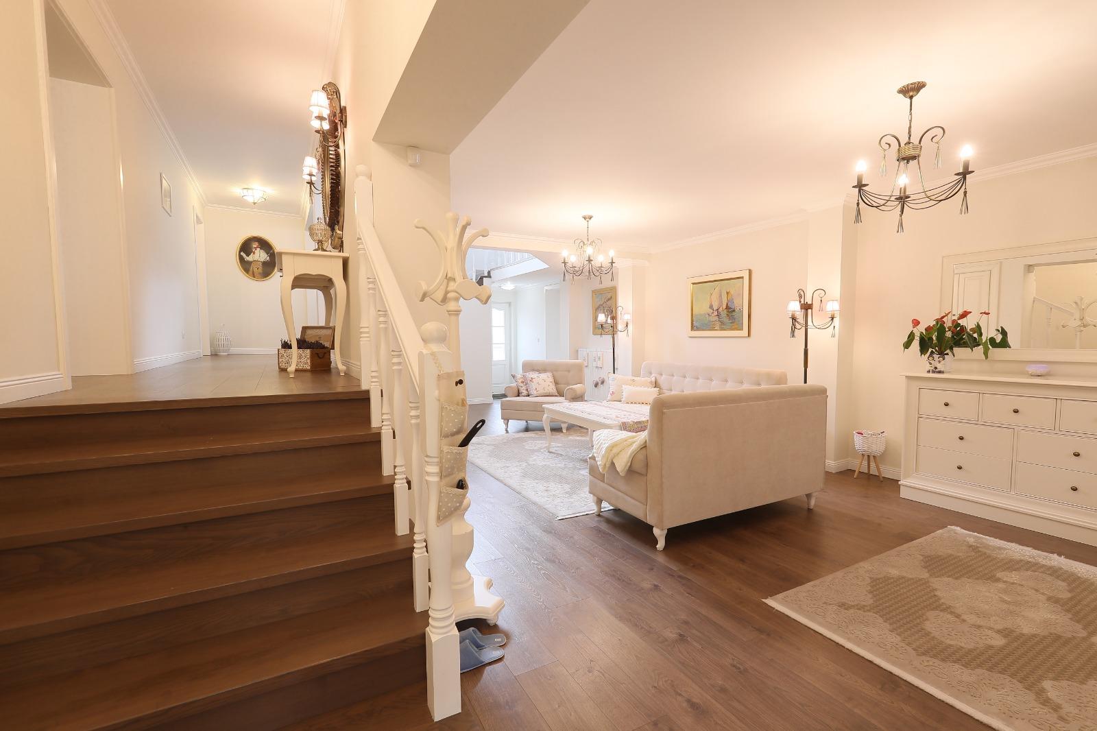 Casa de vânzare 4 camere Ultracentral - 70037CV | BLITZ Oradea | Poza5