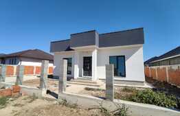 Casa noua, stil mediteranean, 100 mp util, teren 500 mp, Santandrei