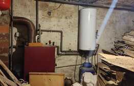 Casa de 54 mp utili, 143 mp teren, zona Subcetate