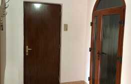 Apartament de 3 camere, etaj 1, 63 mp, , zonă ușor accesibilă cu facilități