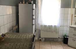 Apartament de 3 camere, etaj 1, 63 mp, , zonă ușor accesibilă cu facilități