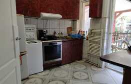 Casa de 44 mp utili, teren 146 mp, zona Centrala!