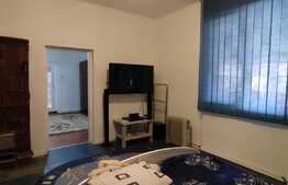 Casa de 44 mp utili, teren 146 mp, zona Centrala!