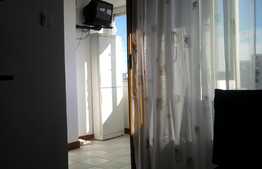 Garsoniera de vanzare, mobilata si utilata, 32 mp, balcon, etaj intermediar, zona Rogerius