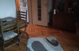 Apartament de vanzare, 3 camere, decomandat, zona Nufarul