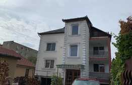 Super oferta! Casa de vanzare, 288 mp utili, teren de 309 mp in zona Velenta