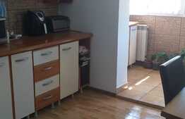 Apartament de 3 camere, 64 mp, zonă facilă!