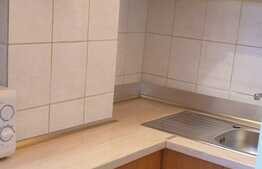 Apartament de trei camere, 47 mp, etaj 2, zona Piata 22 Decembrie